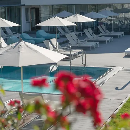 Juffing & מלון תיירזה