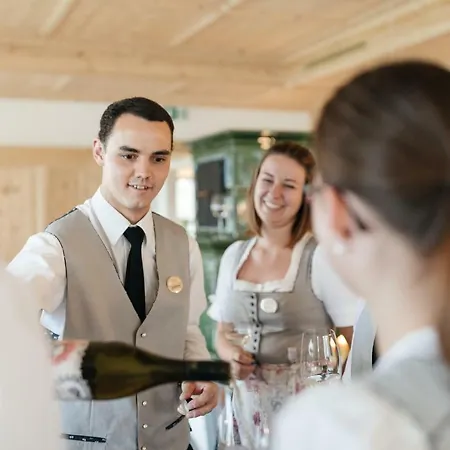 Juffing & 4* תיירזה